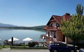 O.W. LAZUR nad jeziorem